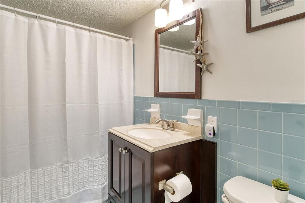 Recently Sold: $356,900 (1 beds, 1 baths, 912 Square Feet)