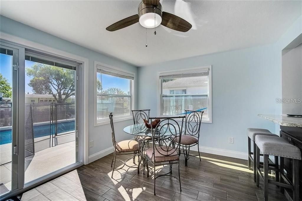 Sunroom Breakfast Area