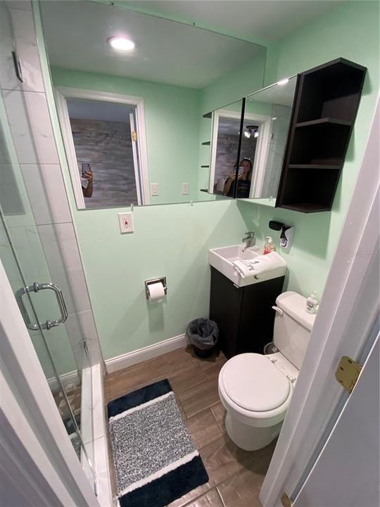 Ensuite Primary Bathroom