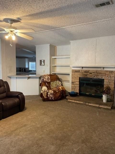 Recently Sold: $160,000 (3 beds, 2 baths, 2176 Square Feet)