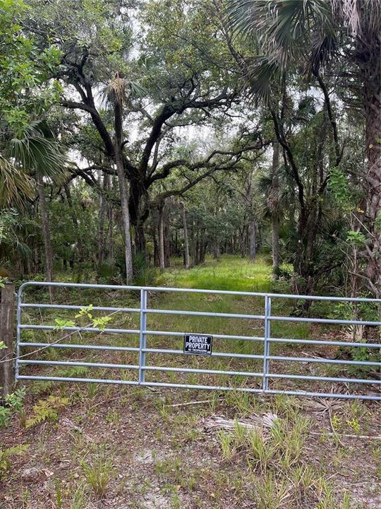 Vendido Recientemente: $285,000 (10.00 acres)