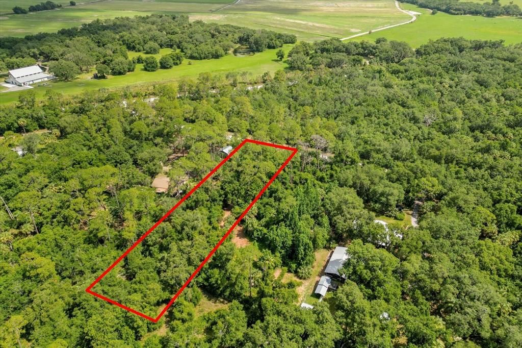 На продажу: $65,000 (0.94 acres)