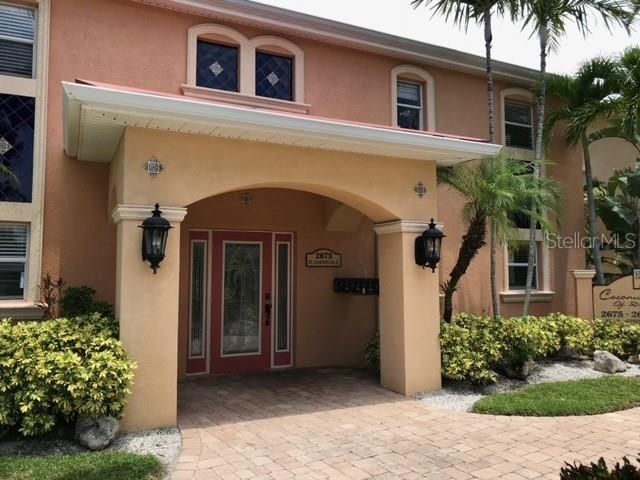 Recently Sold: $385,000 (2 beds, 1 baths, 851 Square Feet)