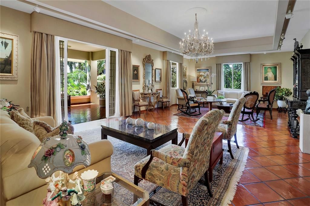 Recently Sold: $4,500,000 (5 beds, 4 baths, 5470 Square Feet)