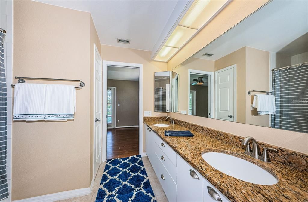 Недавно арендовано: $5,700 (4 спален, 3 ванн, 2486 Квадратных фут)