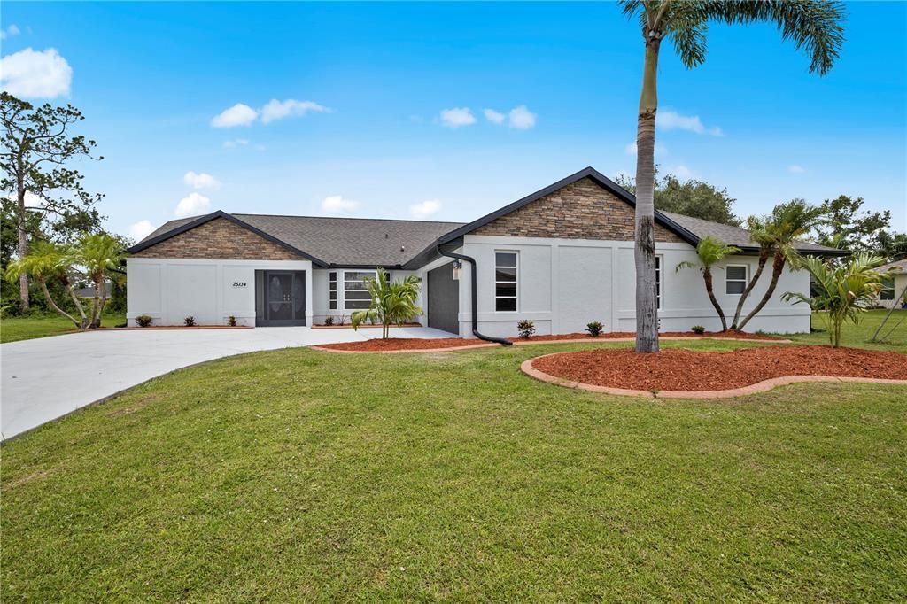 Recently Sold: $525,000 (4 beds, 2 baths, 2054 Square Feet)