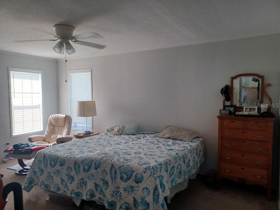 For Sale: $249,999 (2 beds, 2 baths, 1188 Square Feet)