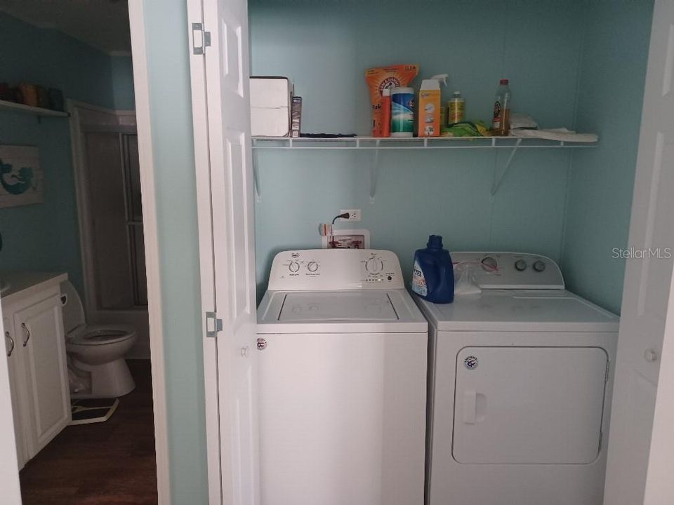 For Sale: $249,999 (2 beds, 2 baths, 1188 Square Feet)