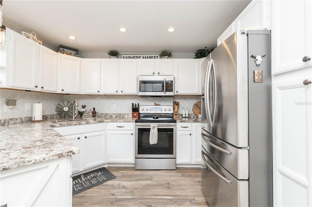 Recently Sold: $500,000 (3 beds, 2 baths, 1800 Square Feet)