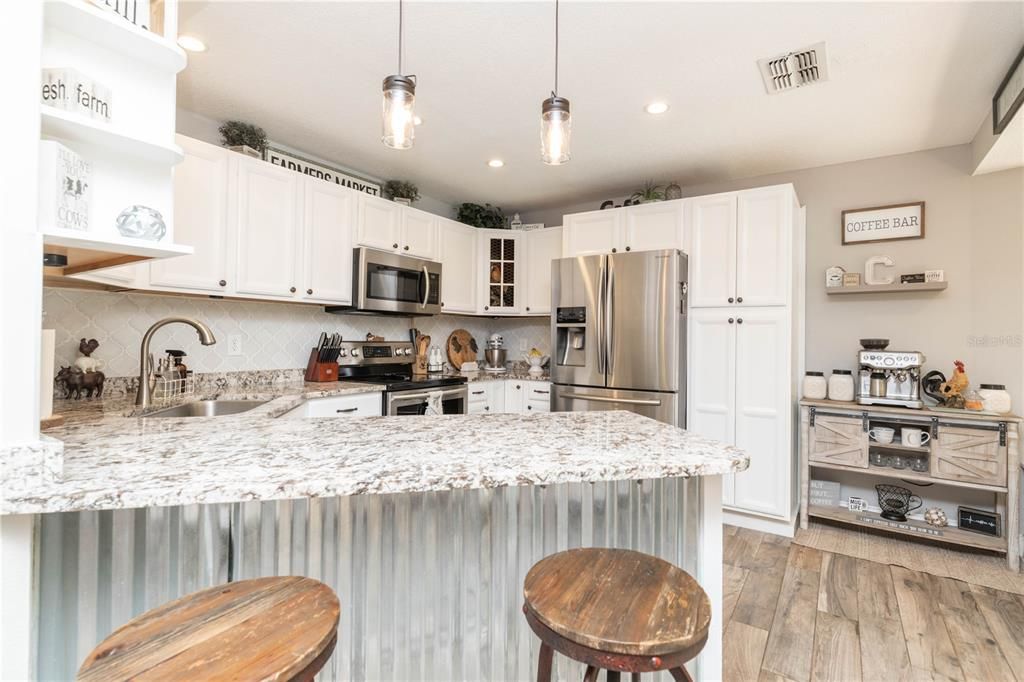 Recently Sold: $500,000 (3 beds, 2 baths, 1800 Square Feet)