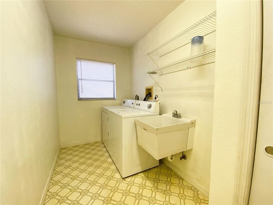 Недавно арендовано: $1,800 (2 спален, 2 ванн, 1490 Квадратных фут)