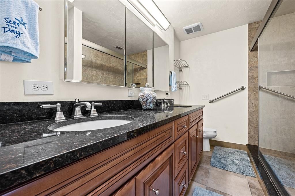 Recently Sold: $485,000 (3 beds, 2 baths, 2261 Square Feet)