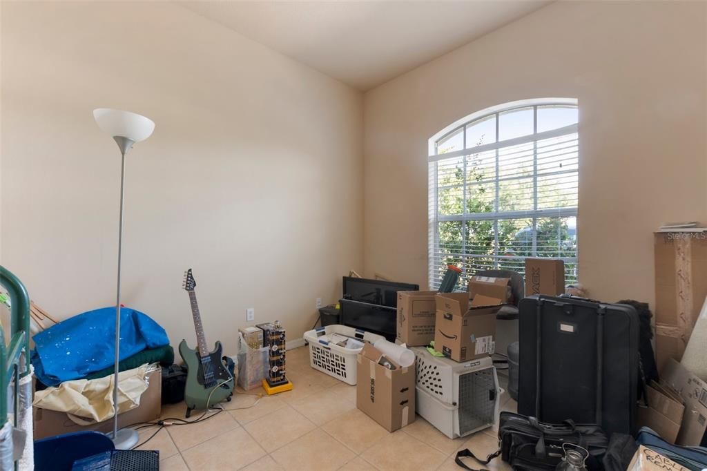 Active With Contract: $410,000 (4 beds, 3 baths, 2524 Square Feet)