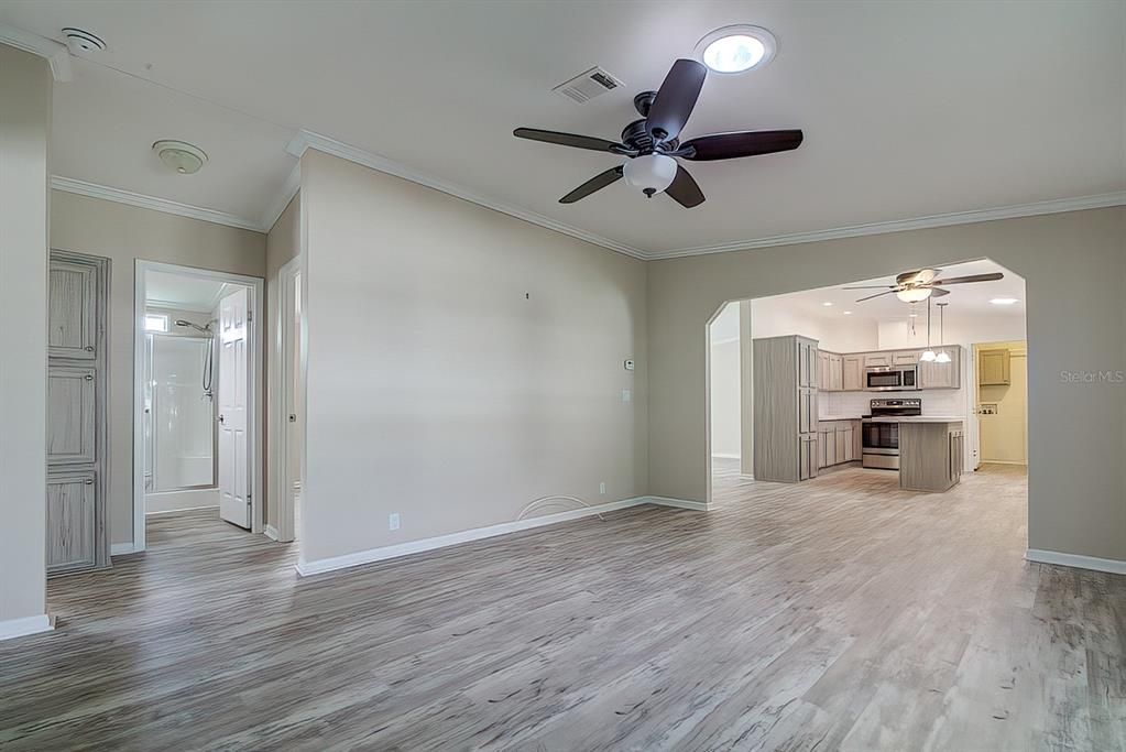 Active With Contract: $240,000 (4 beds, 2 baths, 1728 Square Feet)