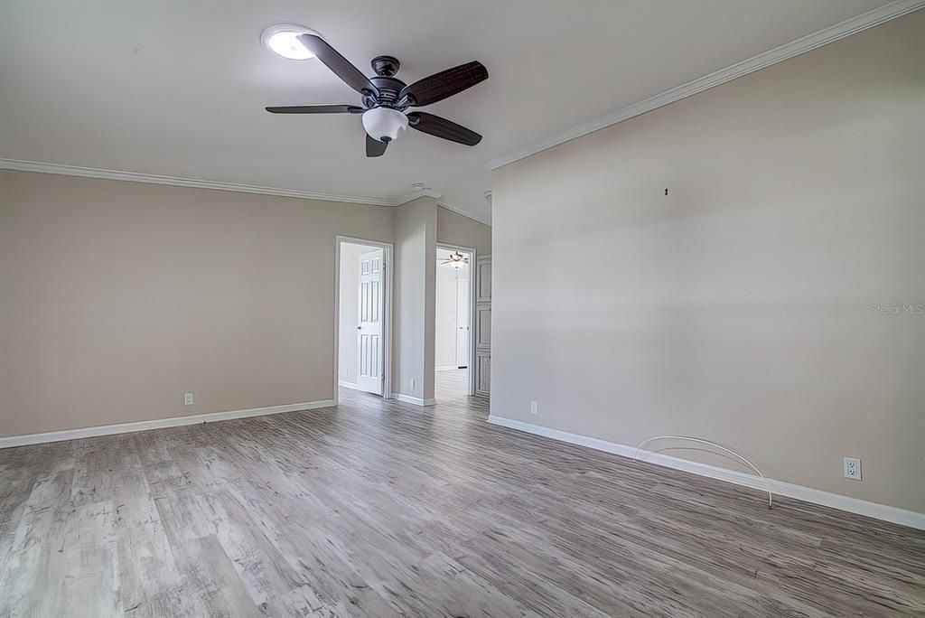 Active With Contract: $240,000 (4 beds, 2 baths, 1728 Square Feet)