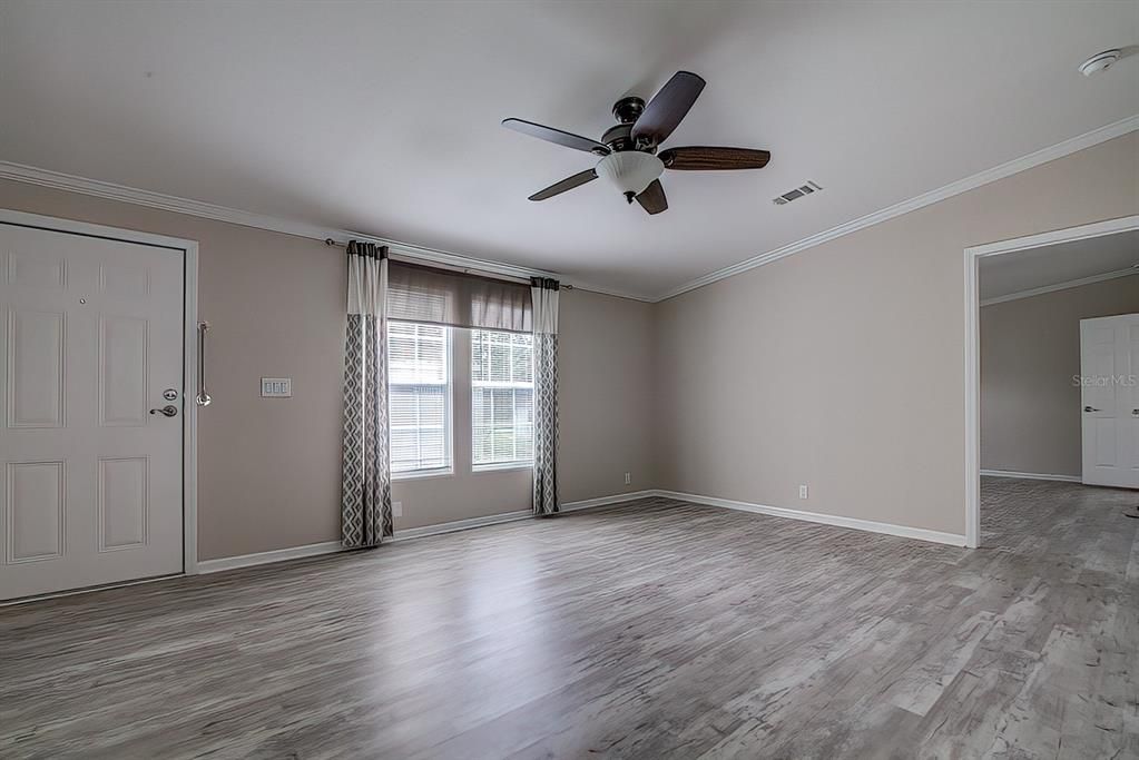 Active With Contract: $240,000 (4 beds, 2 baths, 1728 Square Feet)