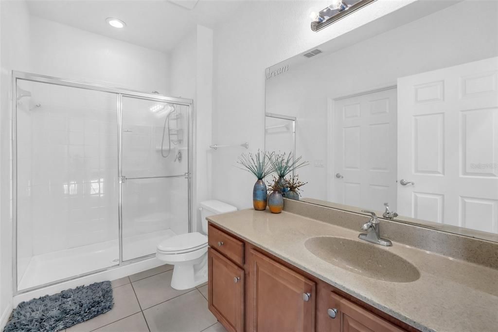 最近售出: $265,000 (3 贝兹, 2 浴室, 1465 平方英尺)