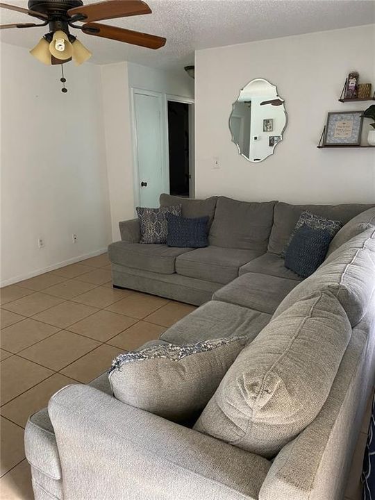 Recently Rented: $2,300 (3 beds, 2 baths, 1032 Square Feet)