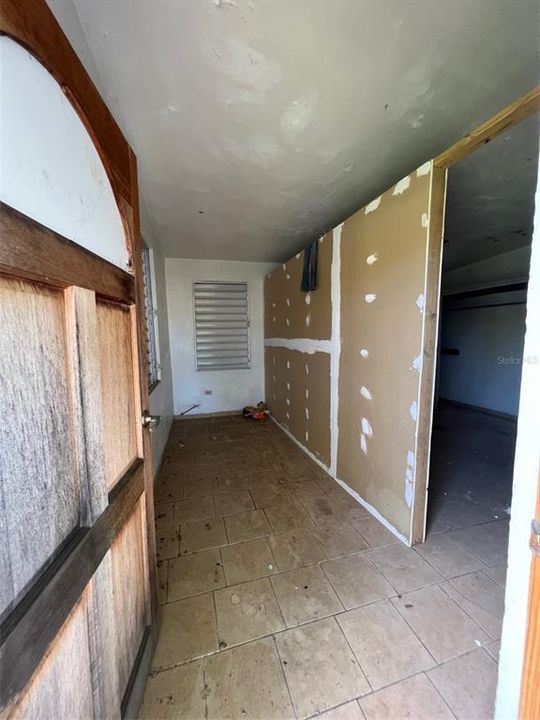 Vendido Recientemente: $35,000 (3 camas, 2 baños, 1200 Pies cuadrados)