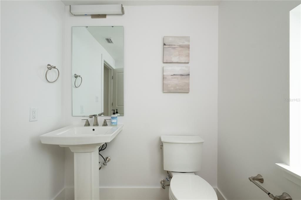 待售: $599,900 (3 贝兹, 3 浴室, 2016 平方英尺)