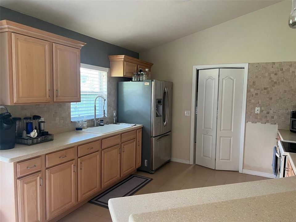 Recently Sold: $199,900 (1 beds, 1 baths, 1100 Square Feet)