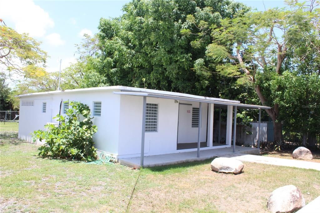 Recently Sold: $775,000 (1 beds, 1 baths, 1200 Square Feet)