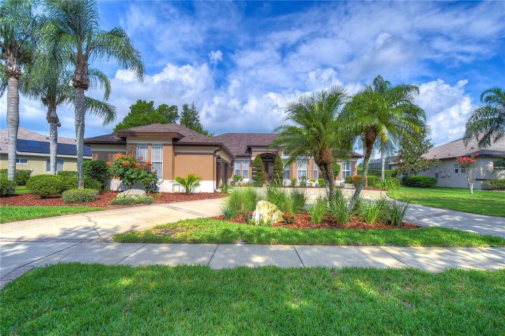 Recently Sold: $880,000 (4 beds, 3 baths, 3159 Square Feet)