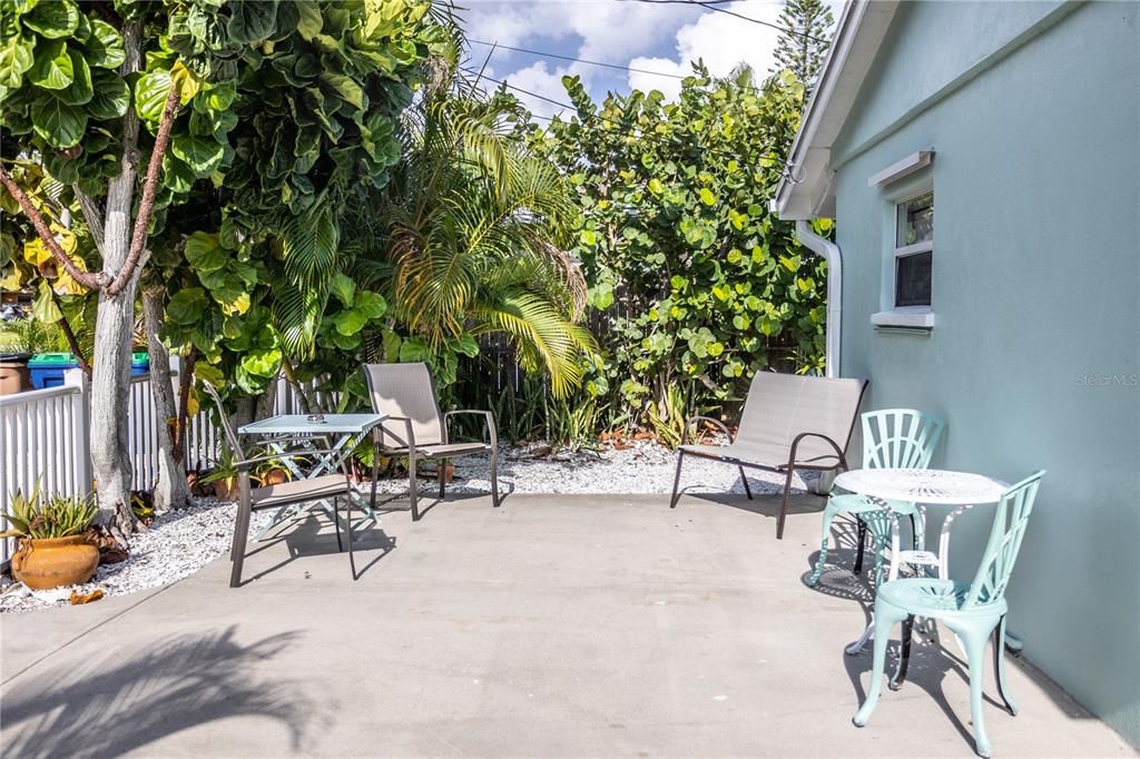 Recently Sold: $765,000 (0 beds, 0 baths, 1012 Square Feet)