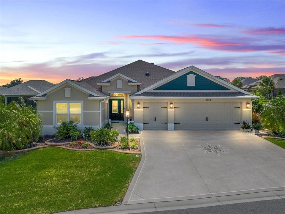 Gorgeous curb appeal!