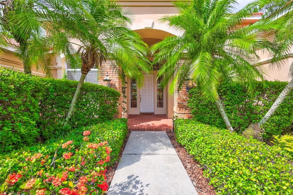 Recently Sold: $899,000 (5 beds, 3 baths, 3725 Square Feet)