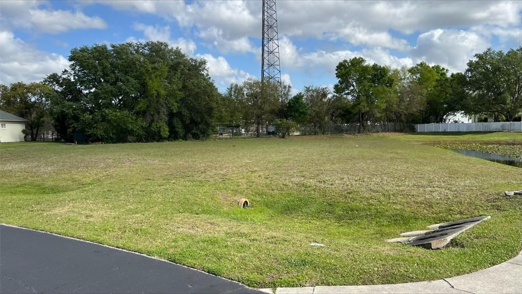 待售: $155,000 (0.42 acres)