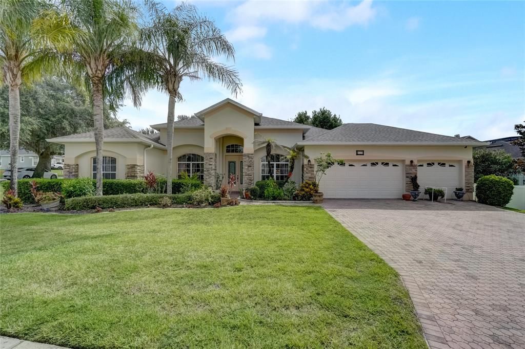 Recently Sold: $504,000 (4 beds, 3 baths, 2487 Square Feet)