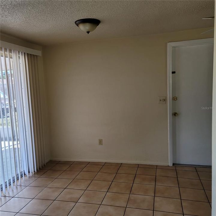 Recently Sold: $180,000 (2 beds, 1 baths, 792 Square Feet)