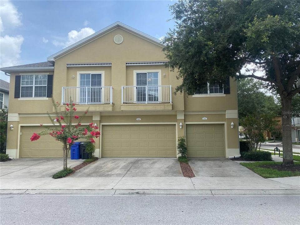 Recently Sold: $270,000 (2 beds, 2 baths, 1298 Square Feet)