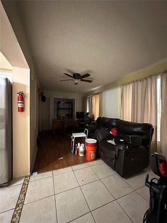 Active With Contract: $140,000 (2 beds, 1 baths, 1100 Square Feet)