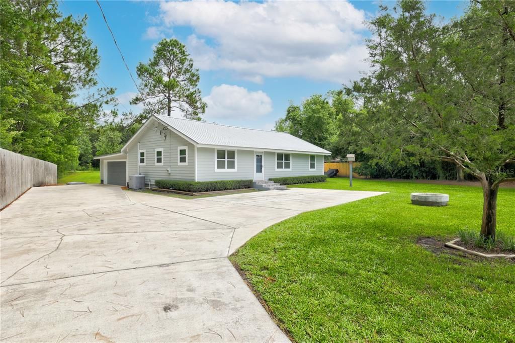 Recently Sold: $549,000 (3 beds, 2 baths, 1500 Square Feet)