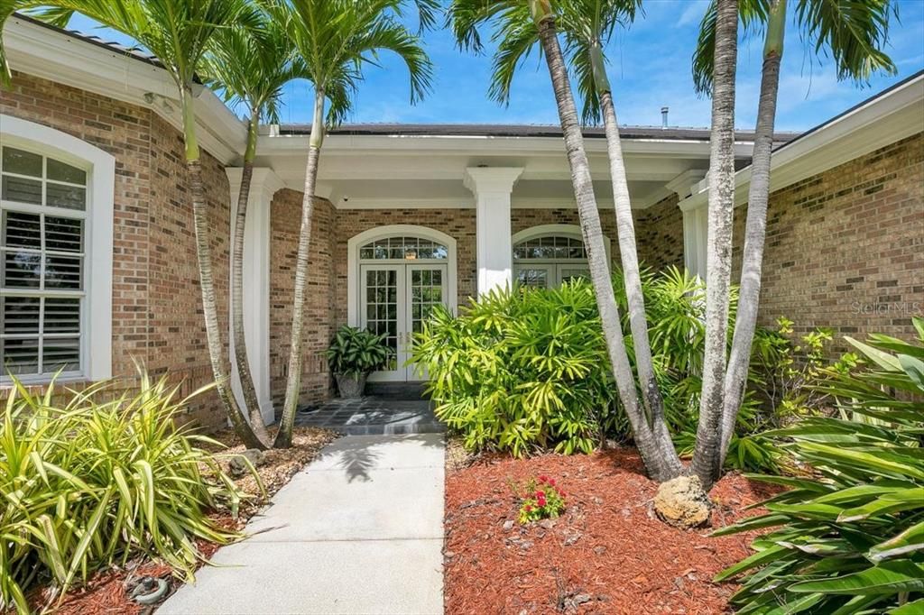 Recently Sold: $1,400,000 (4 beds, 3 baths, 3555 Square Feet)