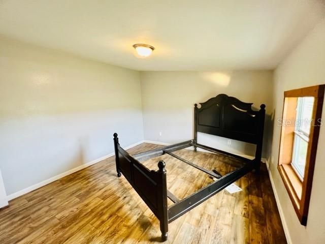 Recently Sold: $339,000 (5 beds, 2 baths, 1512 Square Feet)