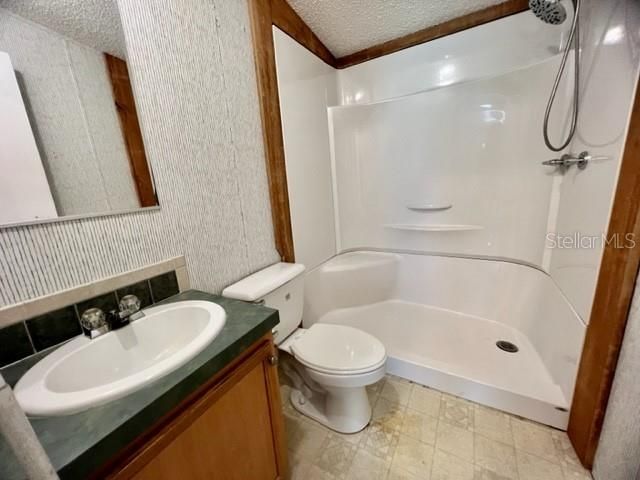 Vendido Recientemente: $339,000 (5 camas, 2 baños, 1512 Pies cuadrados)