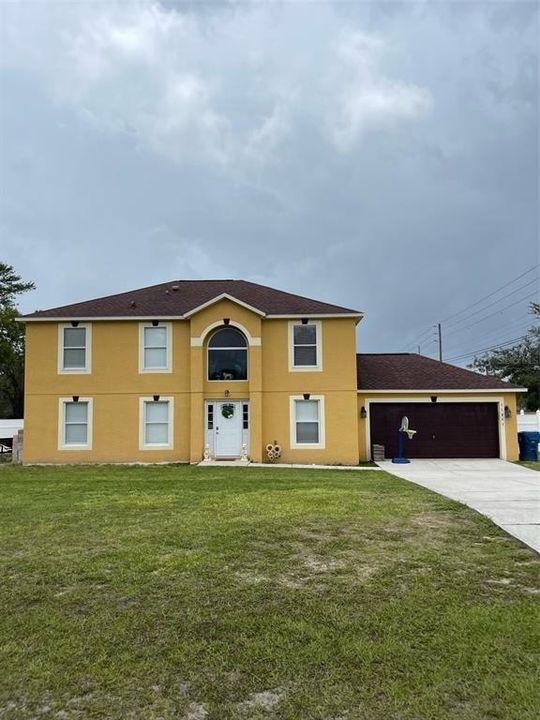 Recently Sold: $430,000 (5 beds, 2 baths, 2212 Square Feet)