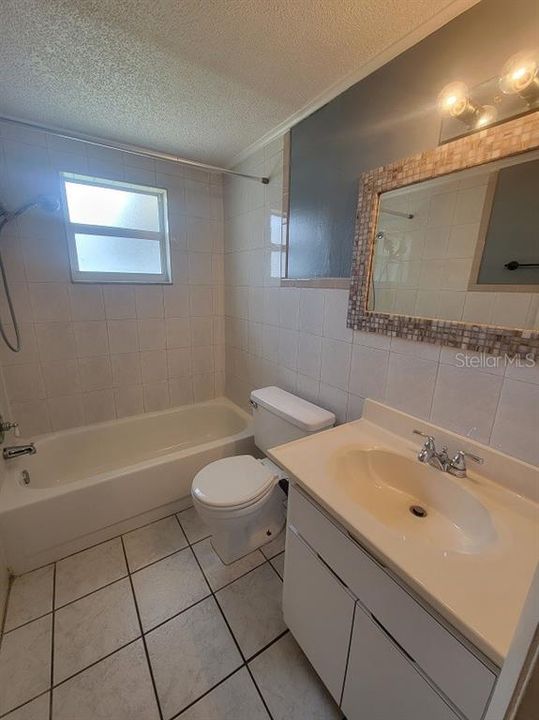 Недавно арендовано: $1,800 (2 спален, 1 ванн, 1040 Квадратных фут)