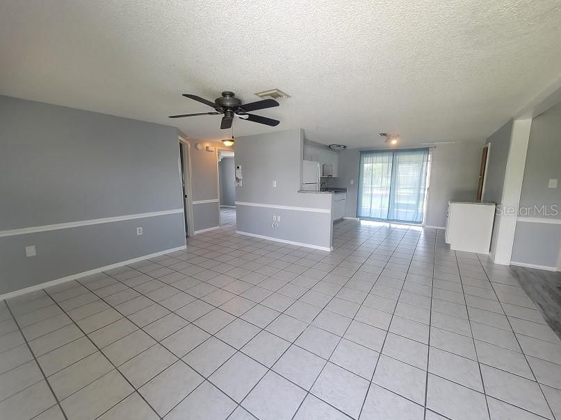Recently Rented: $1,800 (2 beds, 1 baths, 1040 Square Feet)
