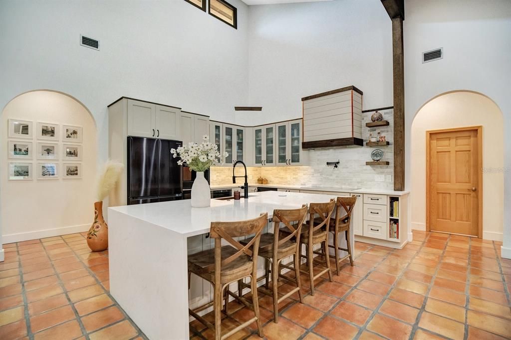 Recently Sold: $1,050,000 (4 beds, 3 baths, 3372 Square Feet)