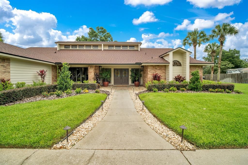 Recently Sold: $1,050,000 (4 beds, 3 baths, 3372 Square Feet)