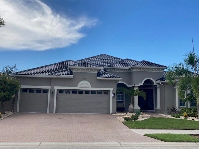 Recently Sold: $675,000 (4 beds, 3 baths, 2975 Square Feet)