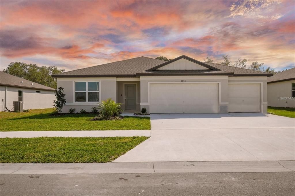 Recently Sold: $364,340 (4 beds, 2 baths, 2162 Square Feet)