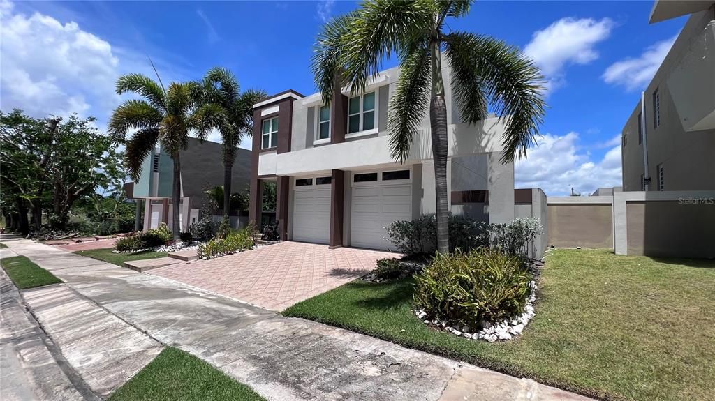 Recently Sold: $320,000 (4 beds, 2 baths, 2600 Square Feet)