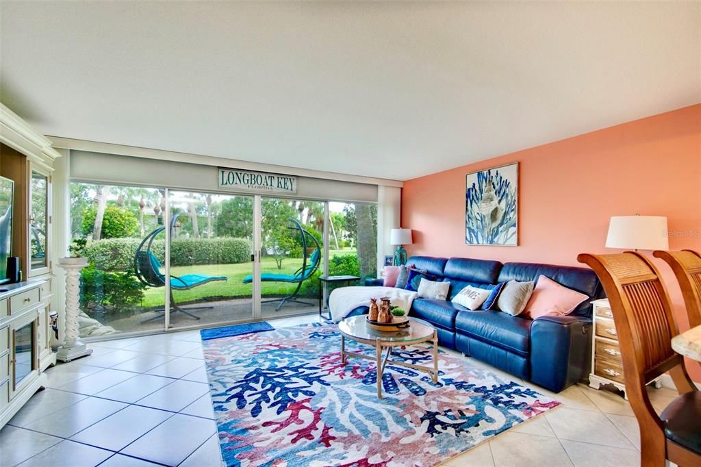 Recently Sold: $650,000 (1 beds, 1 baths, 846 Square Feet)