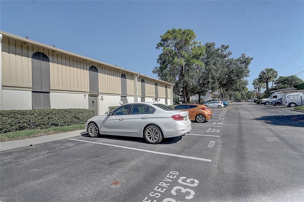 Active With Contract: $140,000 (1 beds, 1 baths, 954 Square Feet)