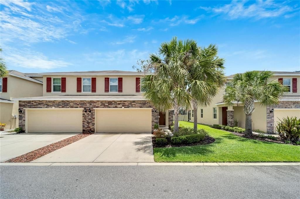 Recently Sold: $260,000 (3 beds, 2 baths, 1976 Square Feet)
